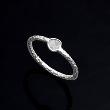 Load image into Gallery viewer, 0.10 CTW Diamond Polki Minimalist Ring