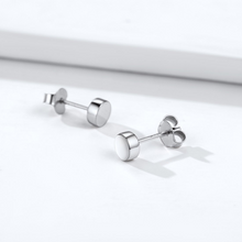 Load image into Gallery viewer, Round Disc Stud Earrings
