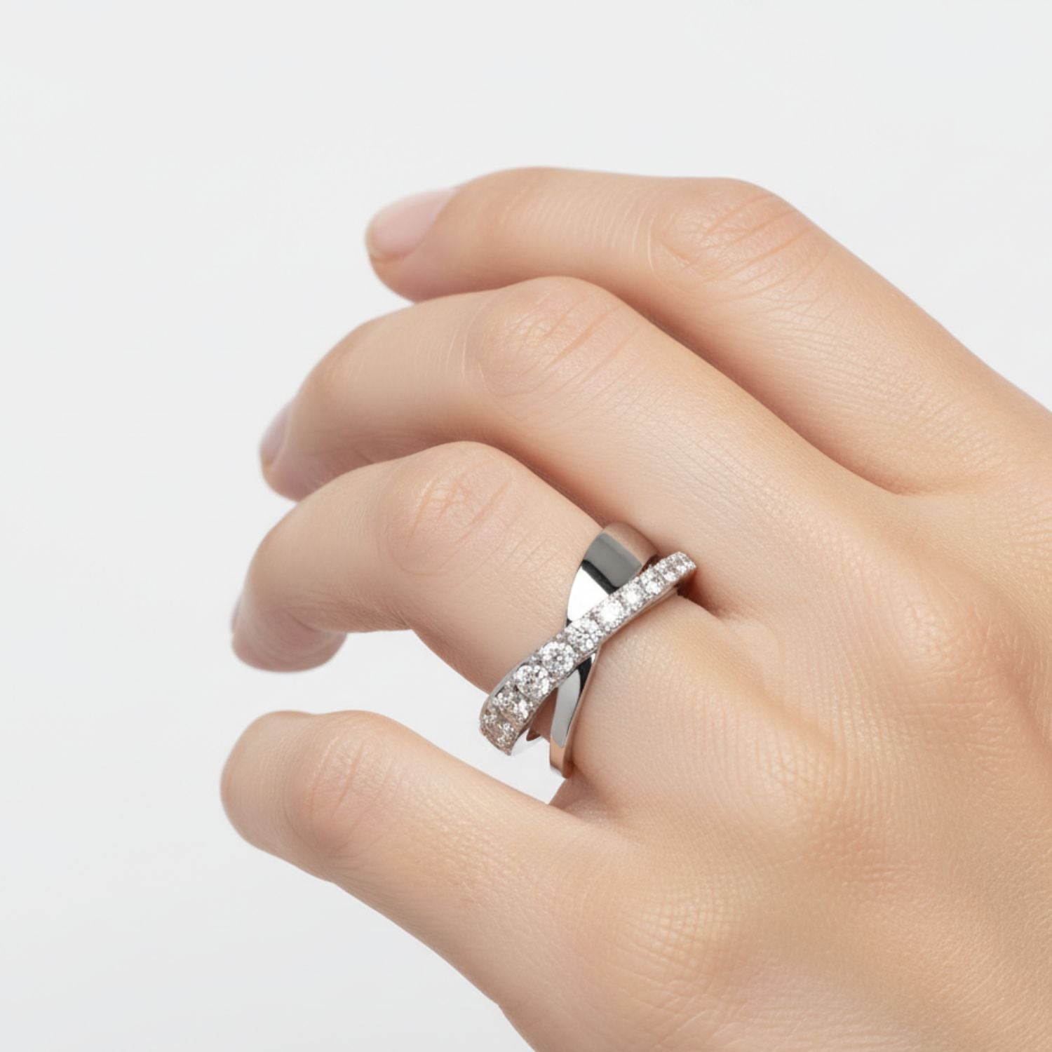 Lab Grown Diamond 1.00 CTW Round Crossover Band Ring- Sterling Silver