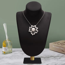 Load image into Gallery viewer, Pearl Starburst Necklace – Sterling Silver
