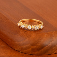 Load image into Gallery viewer, Moissanite Ring
