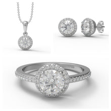 Load image into Gallery viewer, Moissanite Ring
