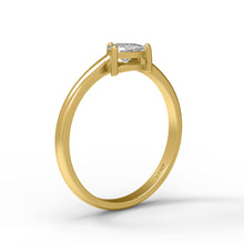 Load image into Gallery viewer, Moissanite Ring
