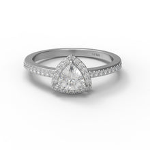 Load image into Gallery viewer, Moissanite Ring
