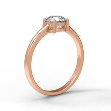 Load image into Gallery viewer, Moissanite Ring
