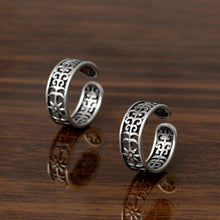 Load image into Gallery viewer, 925 Sterling Silver Floral Cutwork Adjustable Toe Ring
