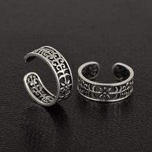 Load image into Gallery viewer, 925 Sterling Silver Floral Cutwork Adjustable Toe Ring
