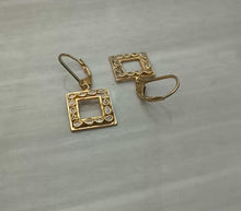 Load and play video in Gallery viewer, 0.25 CTW Natural Polki Diamond Square Shape Lever Back Earrings
