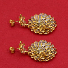 Load image into Gallery viewer, 5 CTW Diamond Polki 3D Floral Earrings
