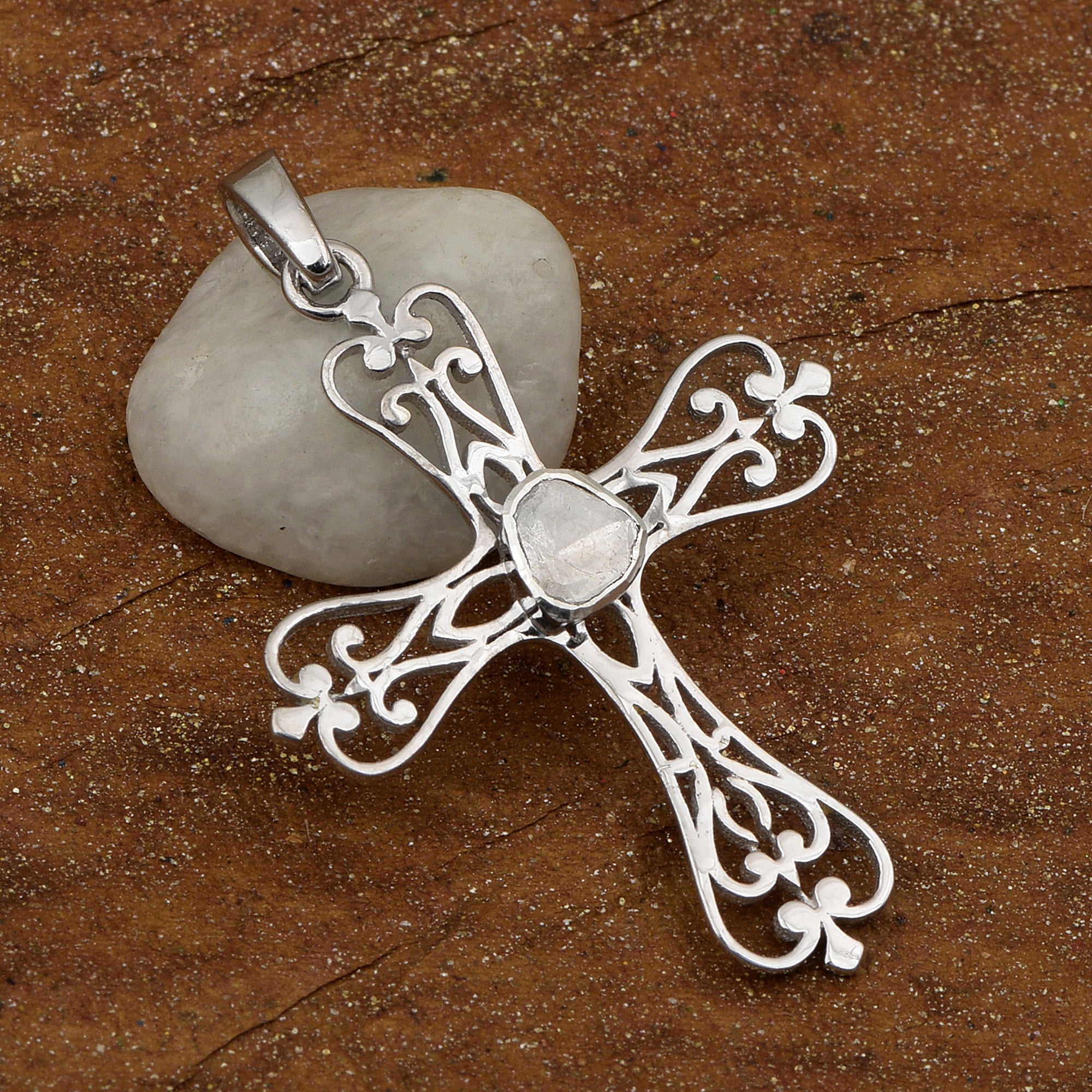 0.15 CTW Diamond Polki Cross Pendant