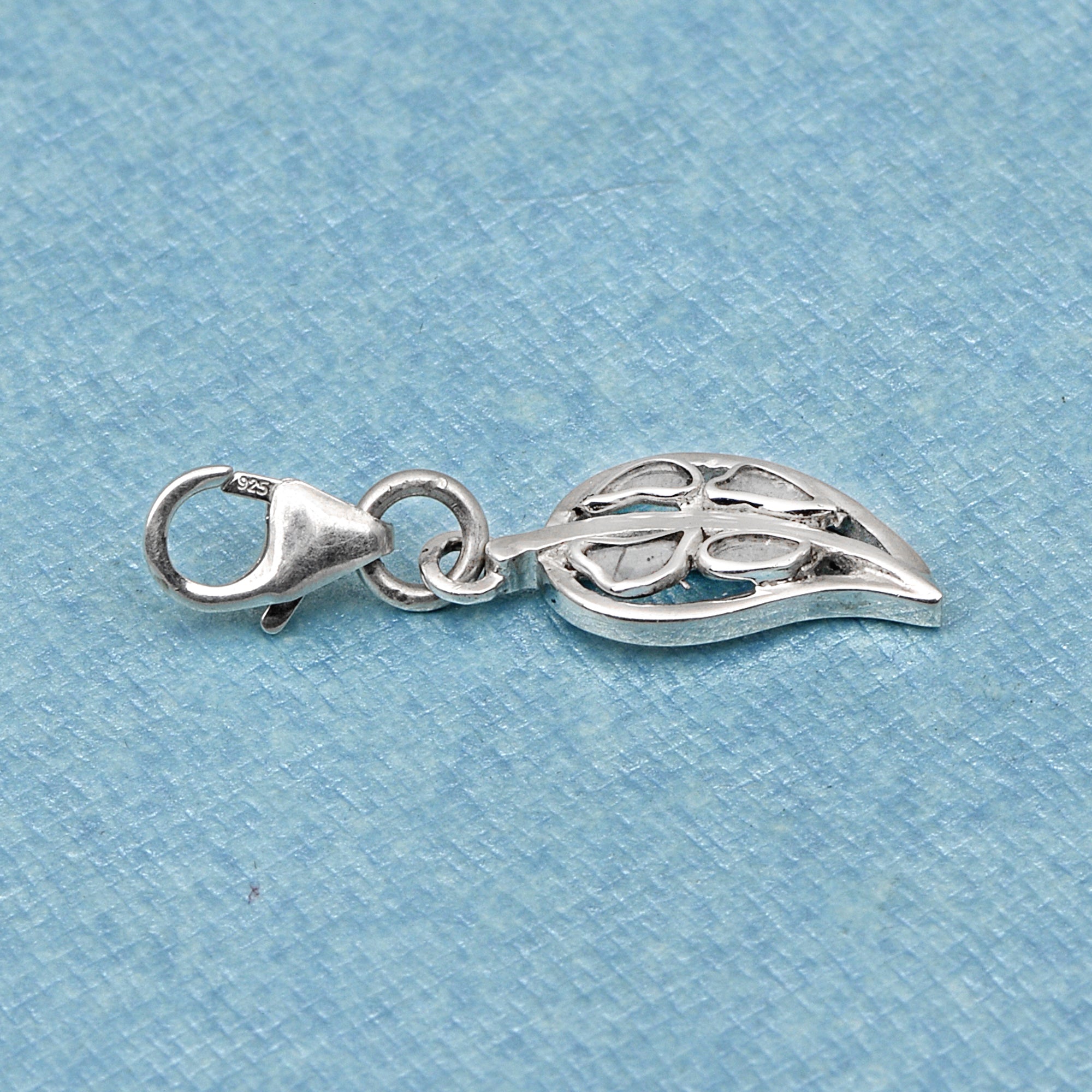 0.10 CTW Diamond Polki Leaf Charm Pendant