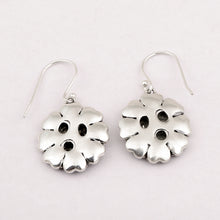 Load image into Gallery viewer, 1.00 CTW Diamond Polki Flower Inspired Pendant Set
