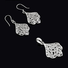 Load image into Gallery viewer, 1.50 CTW Diamond Polki Leaf Inspired Pendant Set
