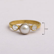 Load image into Gallery viewer, 0.30 CTW Diamond Polki Pearl Ring
