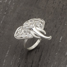 Load image into Gallery viewer, 1.50 CTW Diamond Polki Elephant Ring
