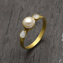 Load image into Gallery viewer, 0.30 CTW Diamond Polki Pearl Ring
