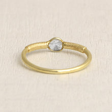 Load image into Gallery viewer, 0.20 CTW Diamond Polki Tiny Minimalist Ring
