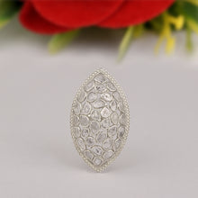 Load image into Gallery viewer, Artisan Crafted 2.50 CTW Natural Slice Polki Diamond Handmade Cluster Ring
