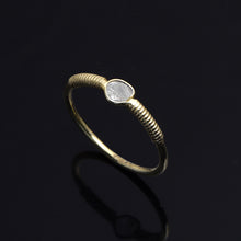 Load image into Gallery viewer, 0.20 CTW Diamond Polki Tiny Minimalist Ring
