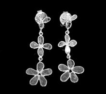 Load and play video in Gallery viewer, 2 CTW Diamond Polki Floral Dangle Earrings
