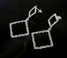 Load and play video in Gallery viewer, 2.85 CTW Diamond Polki Square Dangle Earrings
