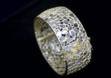 Load and play video in Gallery viewer, 20 CTW Diamond Polki Openable Bangle Bracelet
