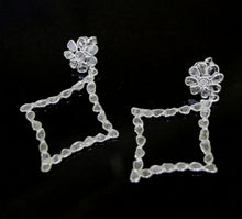 Load and play video in Gallery viewer, 2.90 CTW Diamond Polki Rhombus Dangle Earrings
